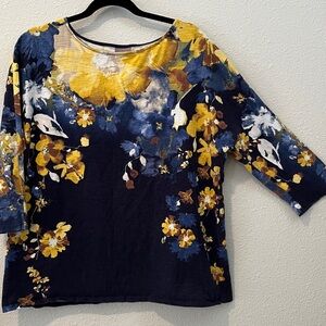 Chico's Floral  Top in Navy and Yellow
3/4 sleeves, scoop neck
Sz L 
Chicos Sz 2